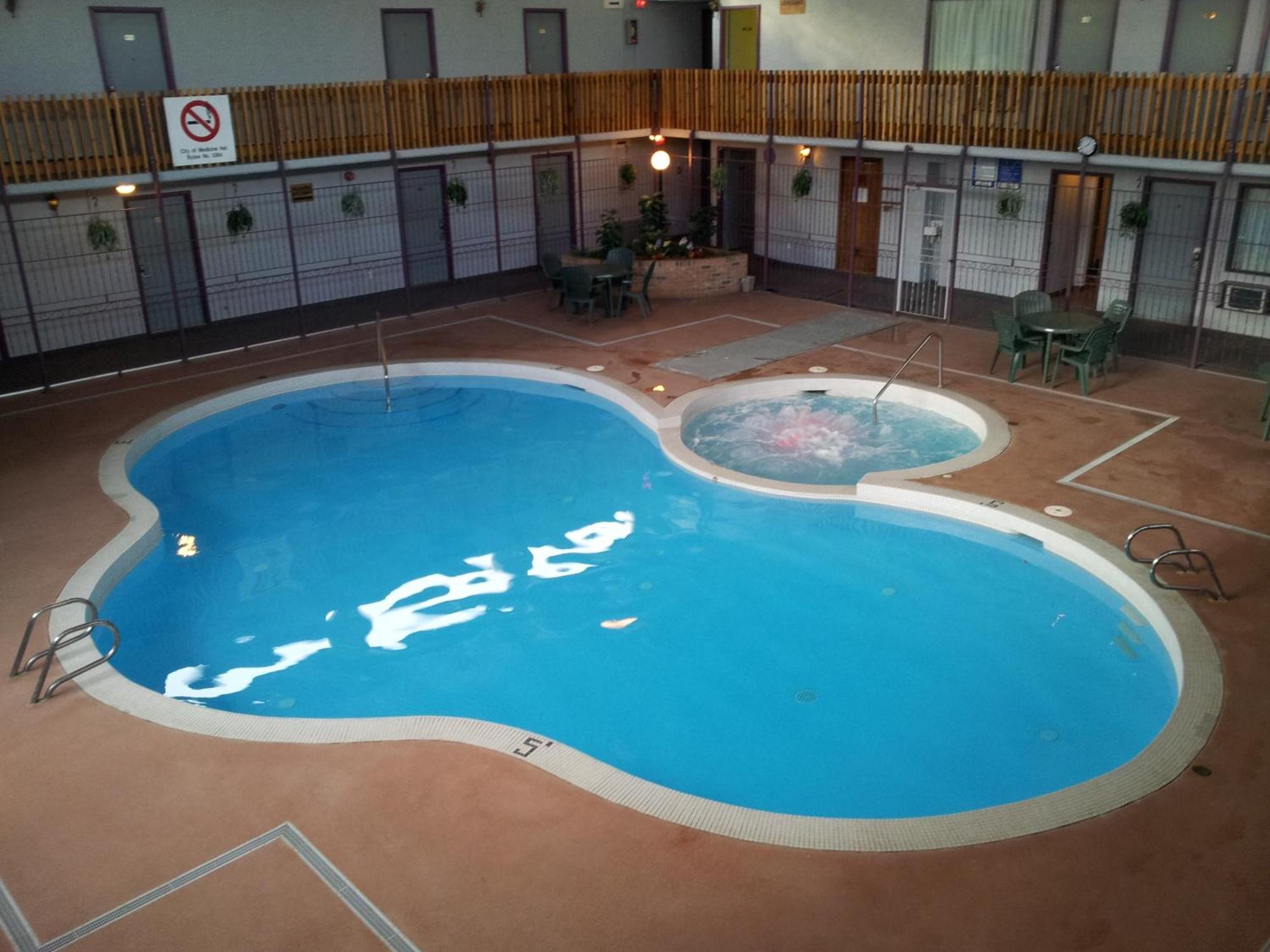 Ramada By Wyndham Medicine Hat Kemudahan gambar