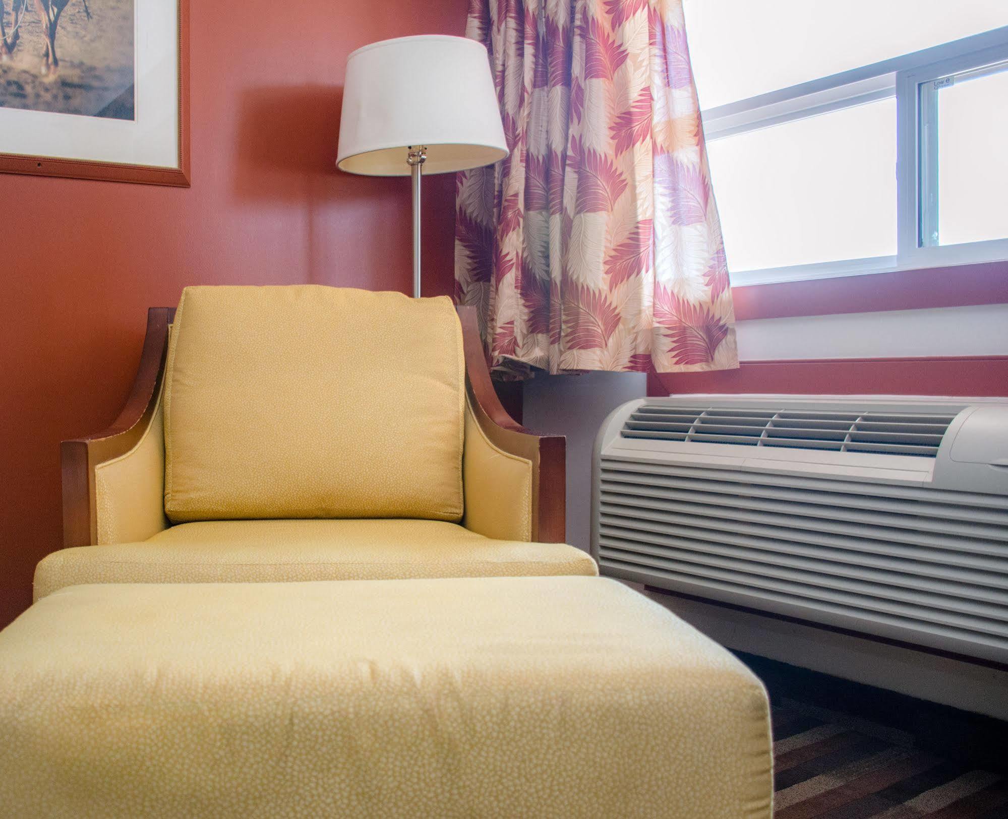 Ramada By Wyndham Medicine Hat Luaran gambar